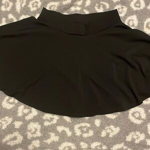 Cute black skirt